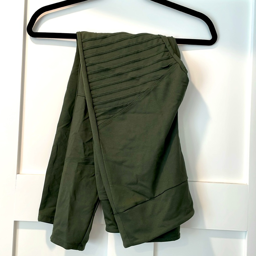 Lularoe luxe moto leggings size large